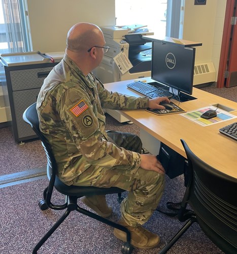 Service member using D L P computer